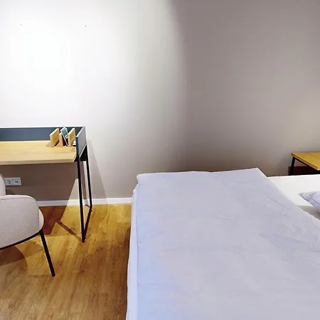 03 No 8a Boardinghouse Апартаменты