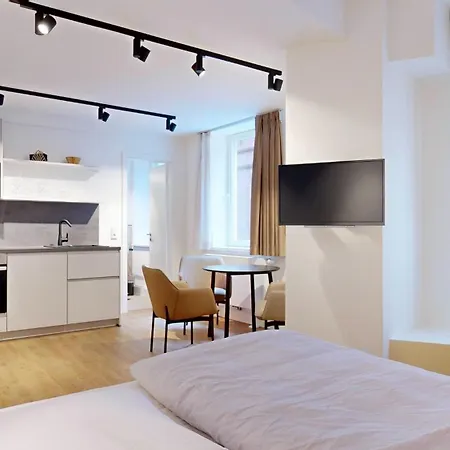 03 No 8a Boardinghouse *