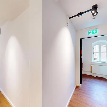 03 No 8a Boardinghouse